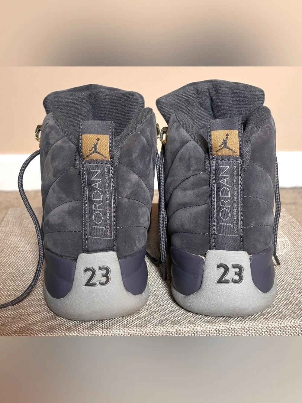 Men’s Jordan High-Top Sneakers in Gray with Gold Accents size 8.5